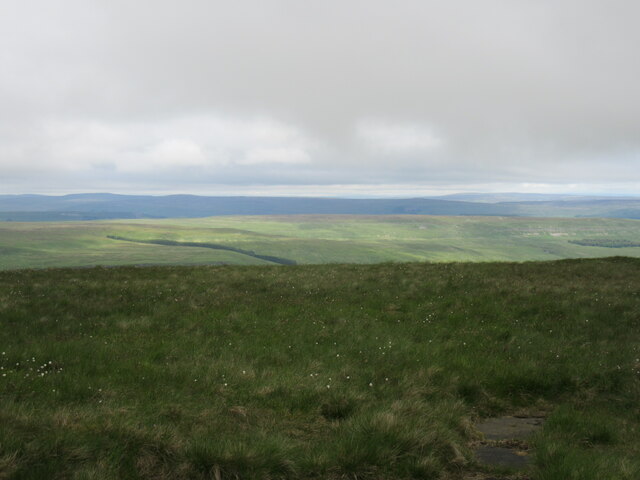 Buckden Pike summit © T Eyre :: Geograph Britain and Ireland