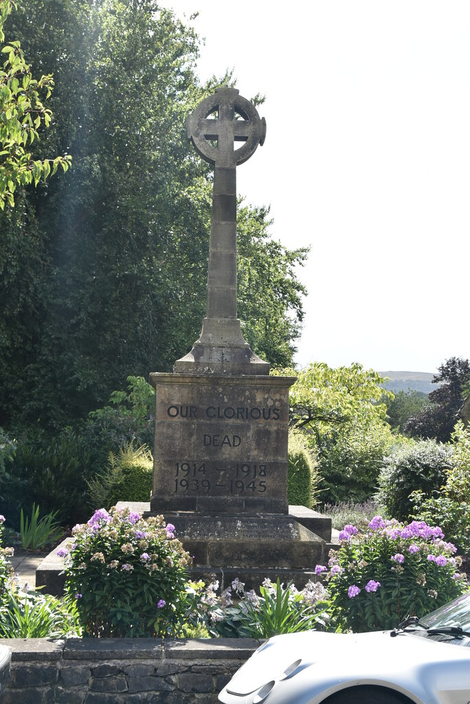 Embsay War Memorial © N Chadwick cc-by-sa/2.0 :: Geograph Britain and ...