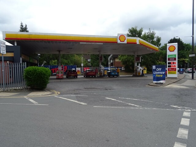 Service station on Wilmslow Road © JThomas cc-by-sa/2.0 :: Geograph ...