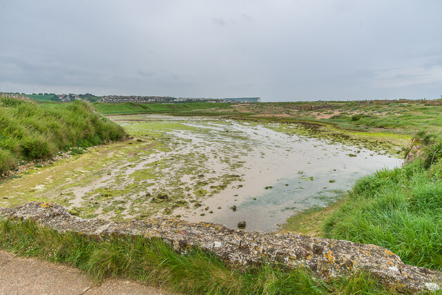 Mill pond, Tide Mills © Ian Capper cc-by-sa/2.0 :: Geograph Britain and ...