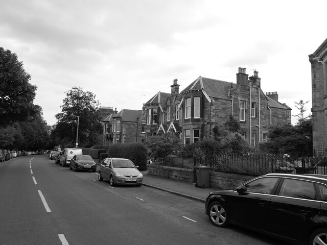 Morningside Drive © Richard Webb cc-by-sa/2.0 :: Geograph Britain and ...