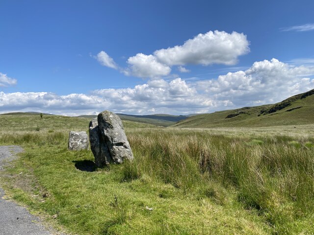 Standing stones - Buwch a'r Llo © Alan Hughes cc-by-sa/2.0 :: Geograph ...