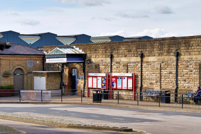 Ilkley Station Entrance © David Dixon cc-by-sa/2.0 :: Geograph Britain ...