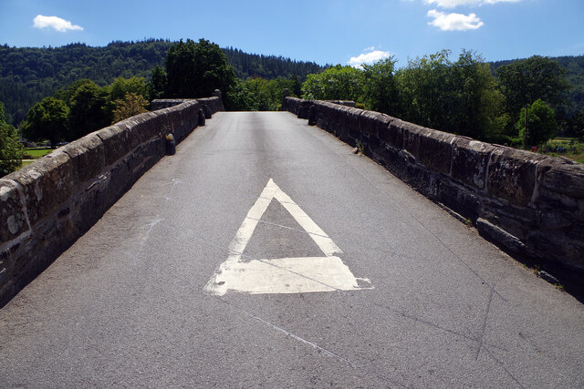 Pont Fawr, Llanrwst © Stephen McKay cc-by-sa/2.0 :: Geograph Britain ...