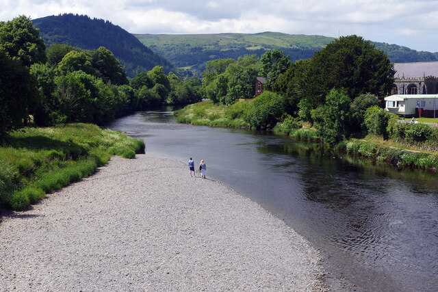 Afon Conwy, Llanrwst © Stephen McKay cc-by-sa/2.0 :: Geograph Britain ...