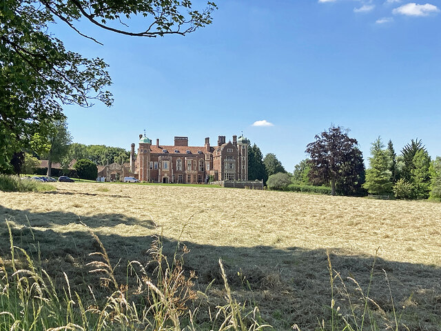 Madingley Hall on a June afternoon © John Sutton cc-by-sa/2.0 ...