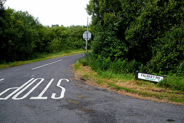 Falskey Road, Tamlaght © Kenneth Allen cc-by-sa/2.0 :: Geograph Ireland