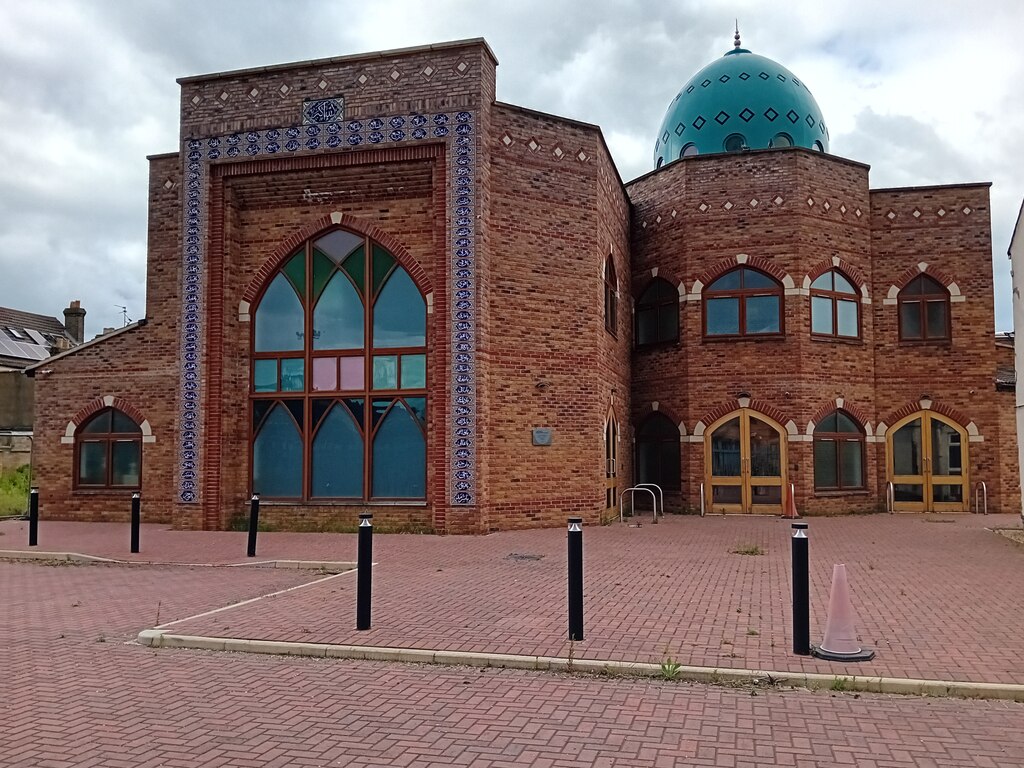 Husaini Islamic Centre © David Bremner Cc-by-sa 2.0 :: Geograph Britain 