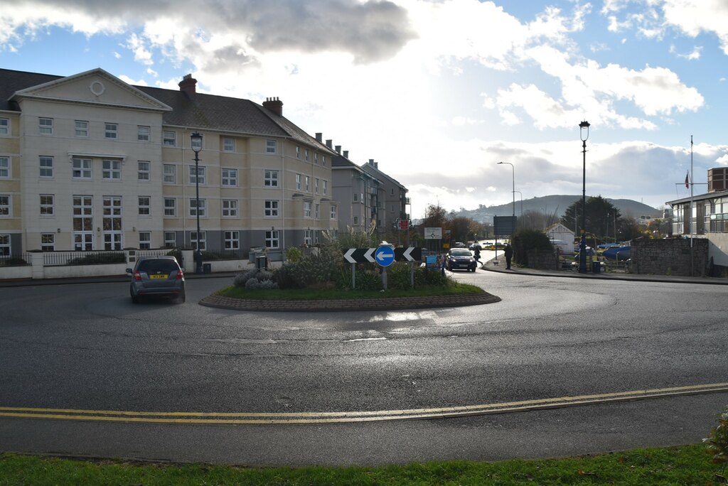 Roundabout © N Chadwick :: Geograph Britain And Ireland