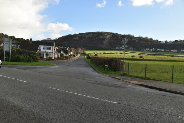 Ffynnon Sadwyr Lane © N Chadwick :: Geograph Britain and Ireland