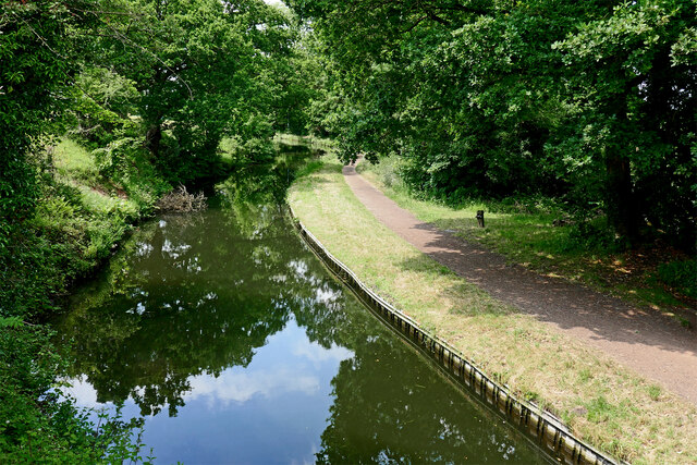 Stourbridge Canal north-west of... © Roger D Kidd :: Geograph Britain ...