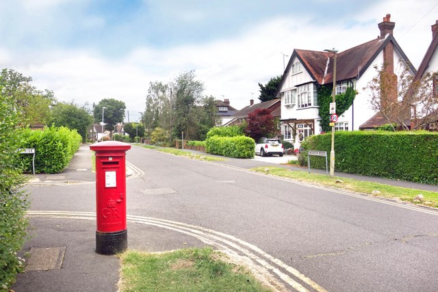 Worrin Road, Shenfield © Des Blenkinsopp cc-by-sa/2.0 :: Geograph ...