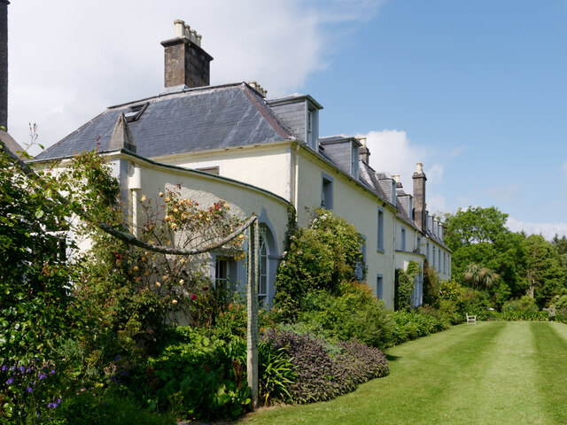 The garden side of Colonsay House © Julian Paren :: Geograph Britain ...