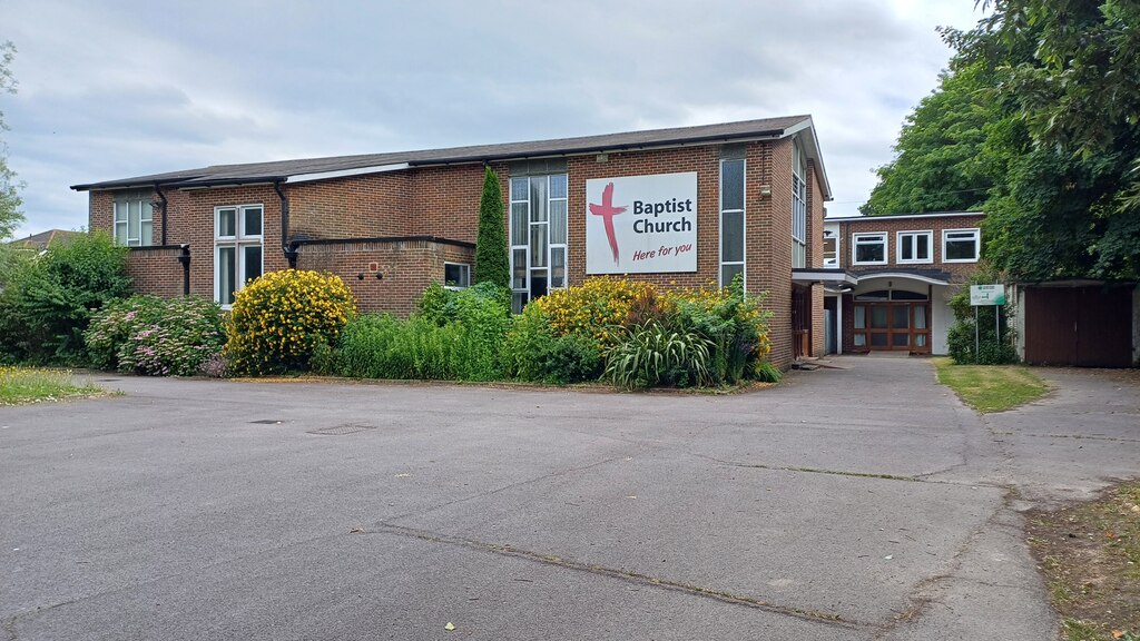 Leigh Park Baptist Church © David Martin cc-by-sa/2.0 :: Geograph ...