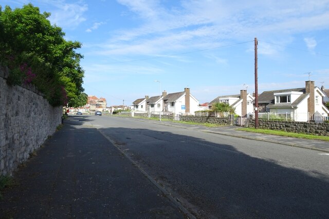 Houses along Abbey Road © DS Pugh cc-by-sa/2.0 :: Geograph Britain and ...