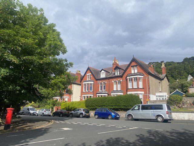 Town houses in Abbey Road, Llandudno © Alan Hughes cc-by-sa/2.0 ...