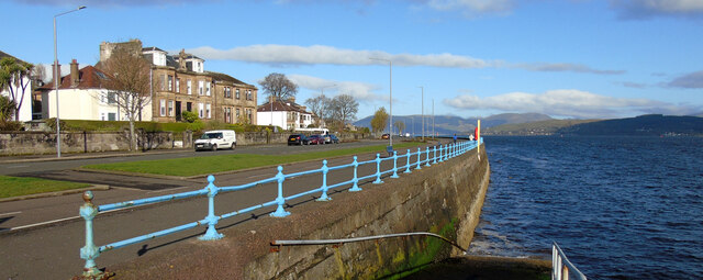 Greenock Esplanade © Thomas Nugent :: Geograph Britain and Ireland