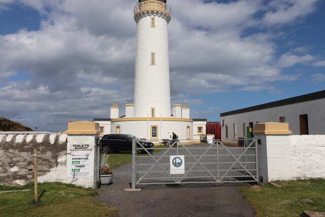 Lighthouse, Mull of Galloway © Billy McCrorie :: Geograph Britain and ...