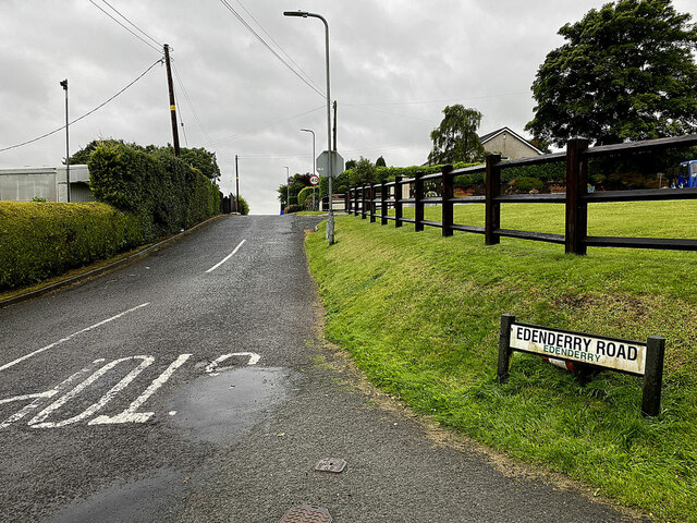 Edenderry Road © Kenneth Allen cc-by-sa/2.0 :: Geograph Ireland