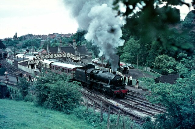 45110 departs Bridgnorth Station, from... © Martin Tester cc-by-sa/2.0 ...