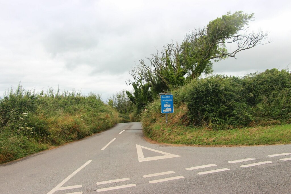 West winds do blow on Eastern Lane © Alan Reid cc-by-sa/2.0 :: Geograph ...