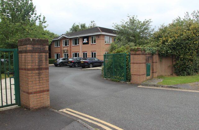 Business premises on Yew Tree Way © Alan Reid :: Geograph Britain and ...