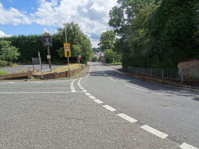 Penn Road Junction © Gordon Griffiths :: Geograph Britain and Ireland