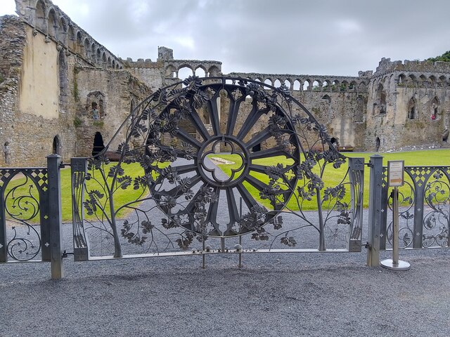 Bishop's Palace gate, St Davids © Oscar Taylor :: Geograph Britain and ...