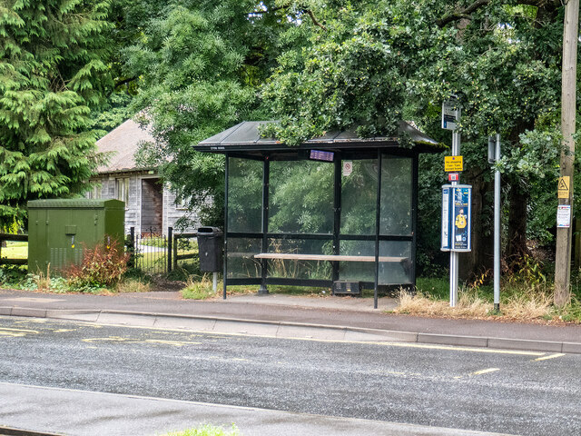 St John's Church bus stop © John Lucas cc-by-sa/2.0 :: Geograph Britain ...