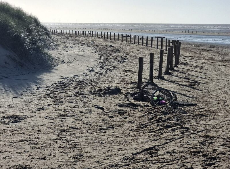 Ainsdale Beach © Oliver Dixon cc-by-sa/2.0 :: Geograph Britain and Ireland