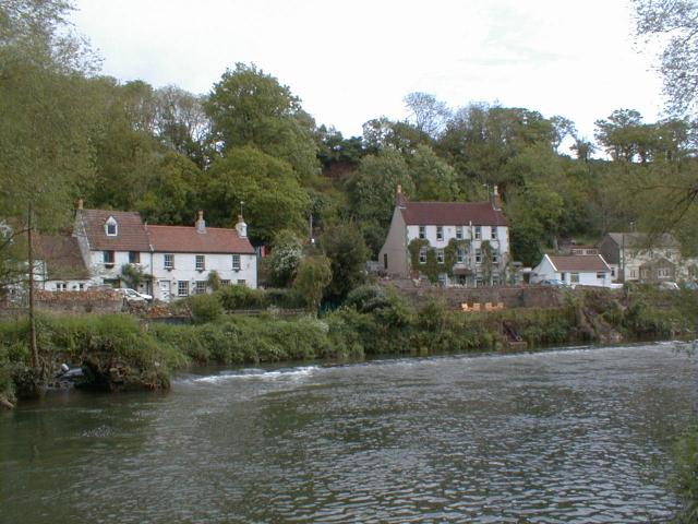 Hanham Weir © David Stowell :: Geograph Britain and Ireland