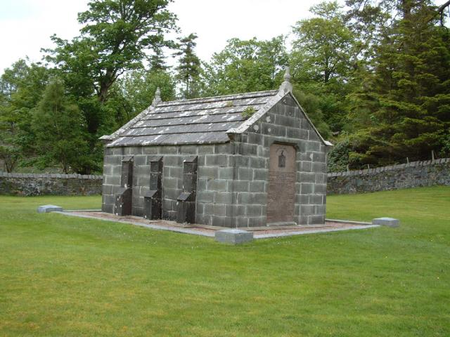 Macquarie Mausoleum (Mull)