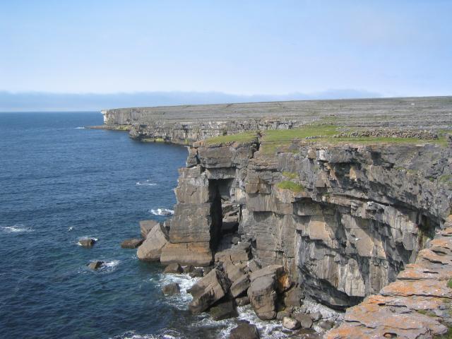Cliffs of Árainn