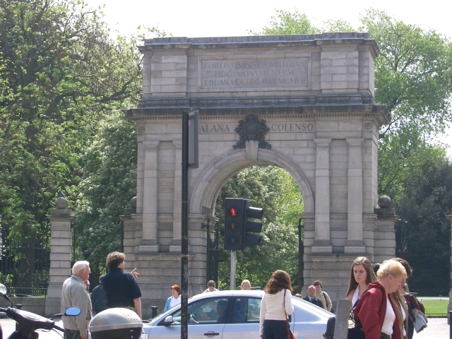 Entrance to St Stephens Green in Dublin