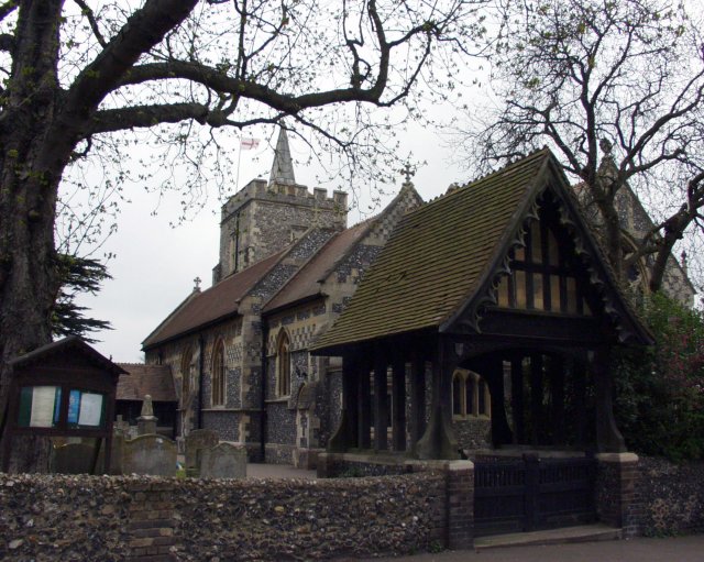 Essendon church © mym :: Geograph Britain and Ireland