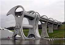 NS8580 : The Falkirk Wheel by Val Vannet