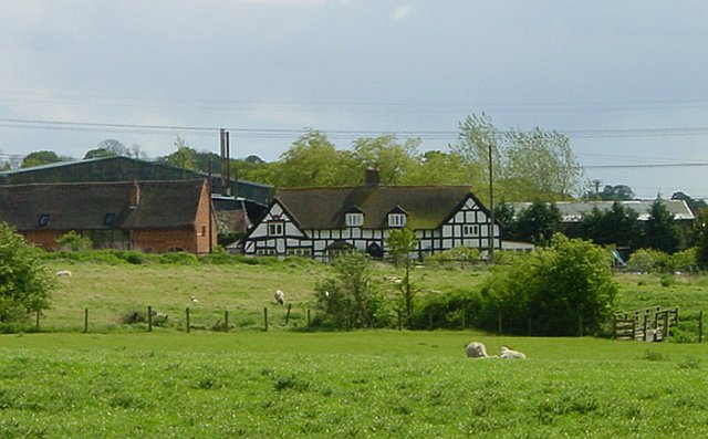 Astwood Farm © Penny Mayes Geograph Britain And Ireland