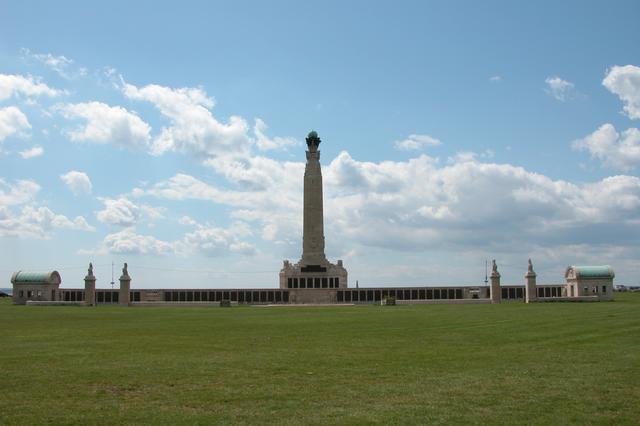 The Royal Naval War Memorial on Southsea... © Martyn Pattison ...