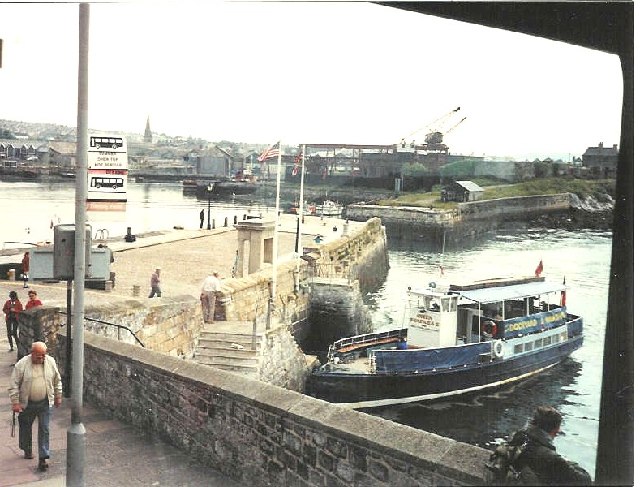 Plymouth.  The Mayflower Steps