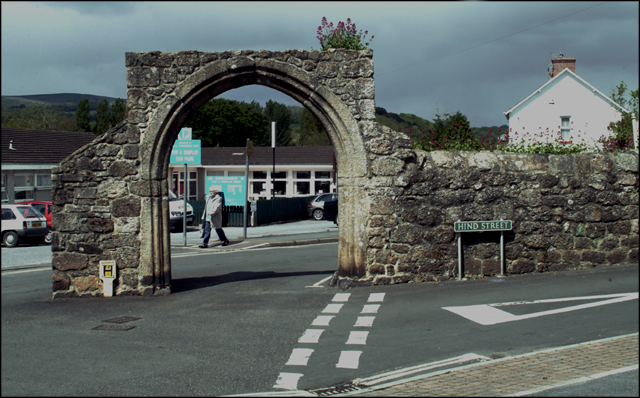 Cromwells Arch, Bovey Tracey