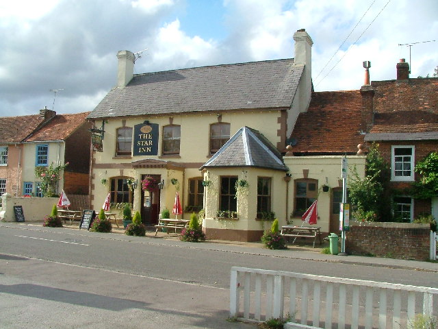 The Star Inn, Bentley, Hampshire © Chris Hayles :: Geograph Britain and ...