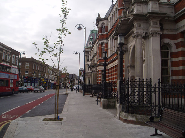 Leyton High Road © David Bradbury :: Geograph Britain and Ireland