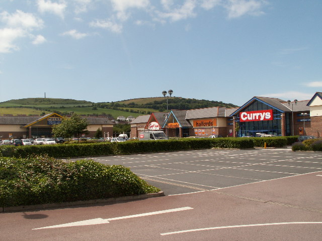 Parc-y-Llyn Retail Park