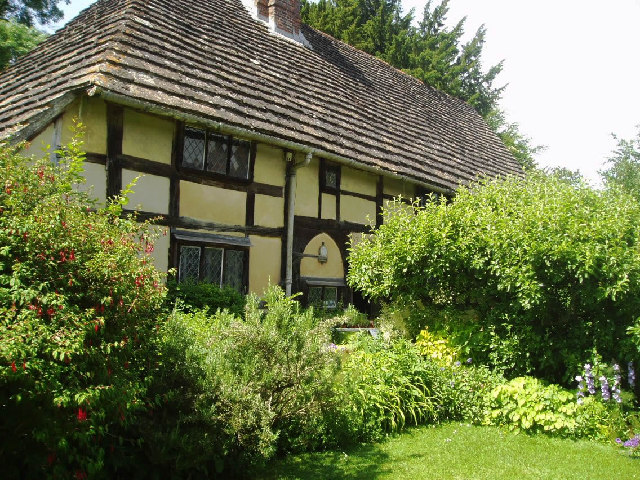 Priest House at West Hoathly © Nigel Freeman cc-by-sa/2.0 :: Geograph ...