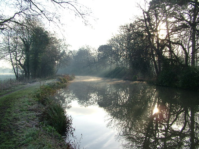 Wey Navigation Canal, Send