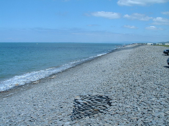 Cardigan Bay Beach scene