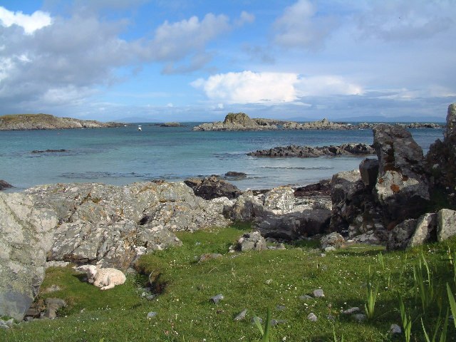 Port Uisken, Mull © Bob Jones cc-by-sa/2.0 :: Geograph Britain and Ireland