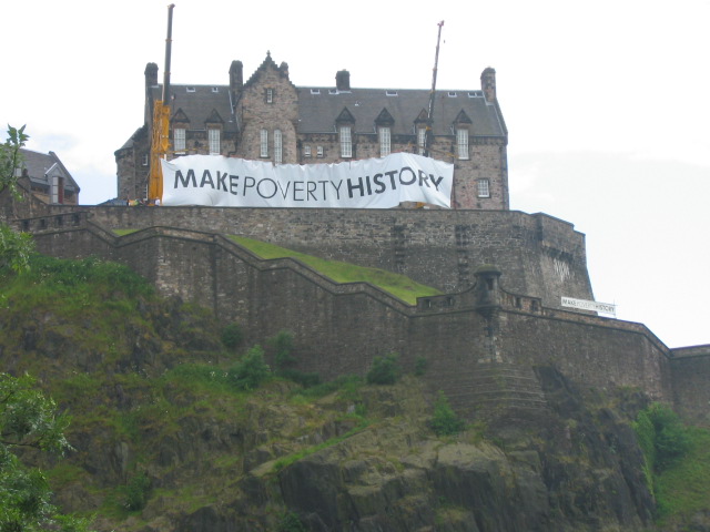 Edinburgh Castle on the day of the Make Poverty History March