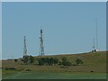 NO1020 : Radio masts on Kirkton Hill by Rob Burke