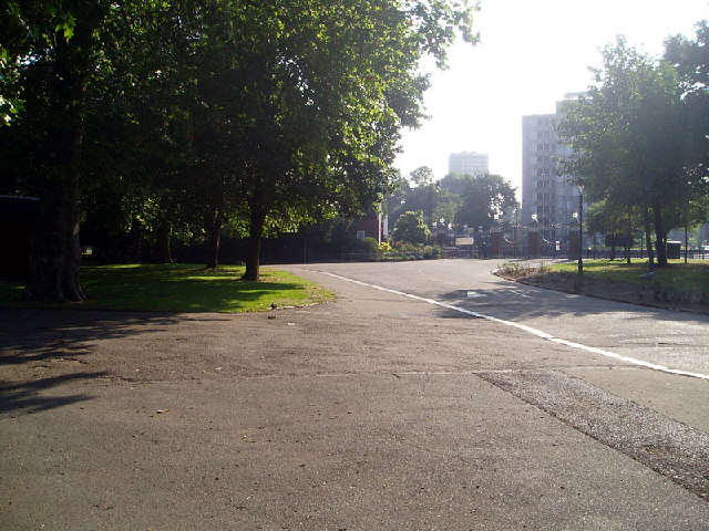 Victoria Park, facing Old Ford Road